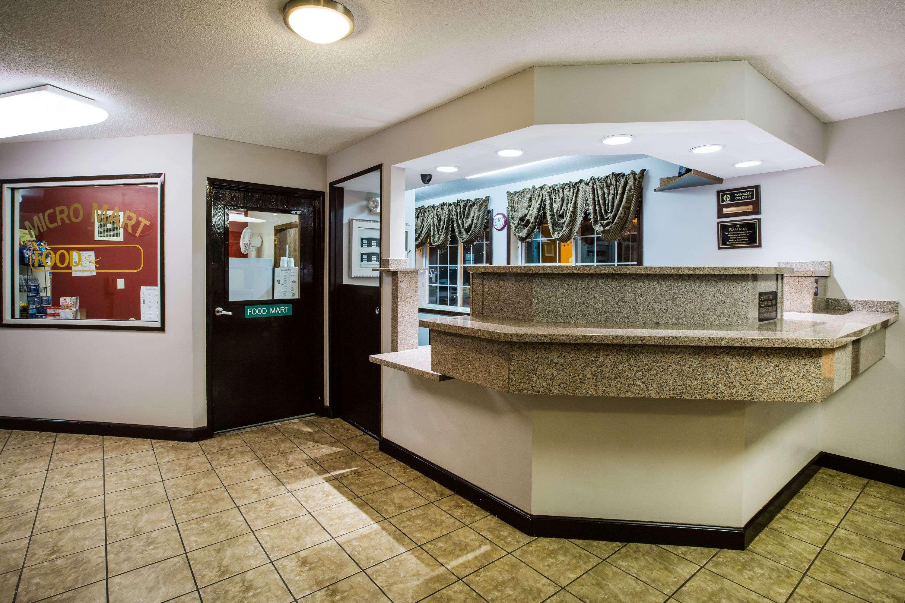 Ramada By Wyndham Sioux Falls Ngoại thất bức ảnh
