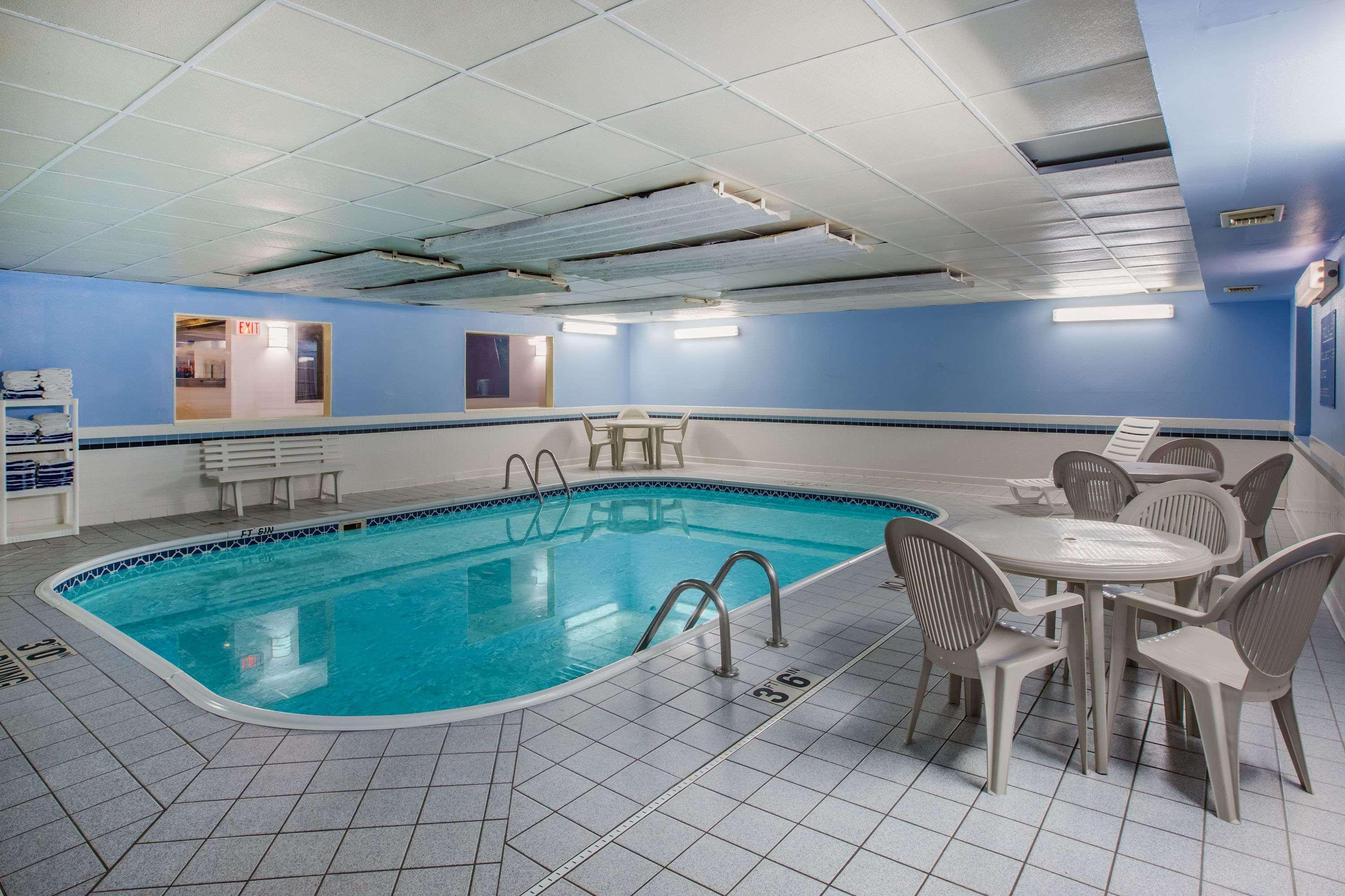 Ramada By Wyndham Sioux Falls Ngoại thất bức ảnh