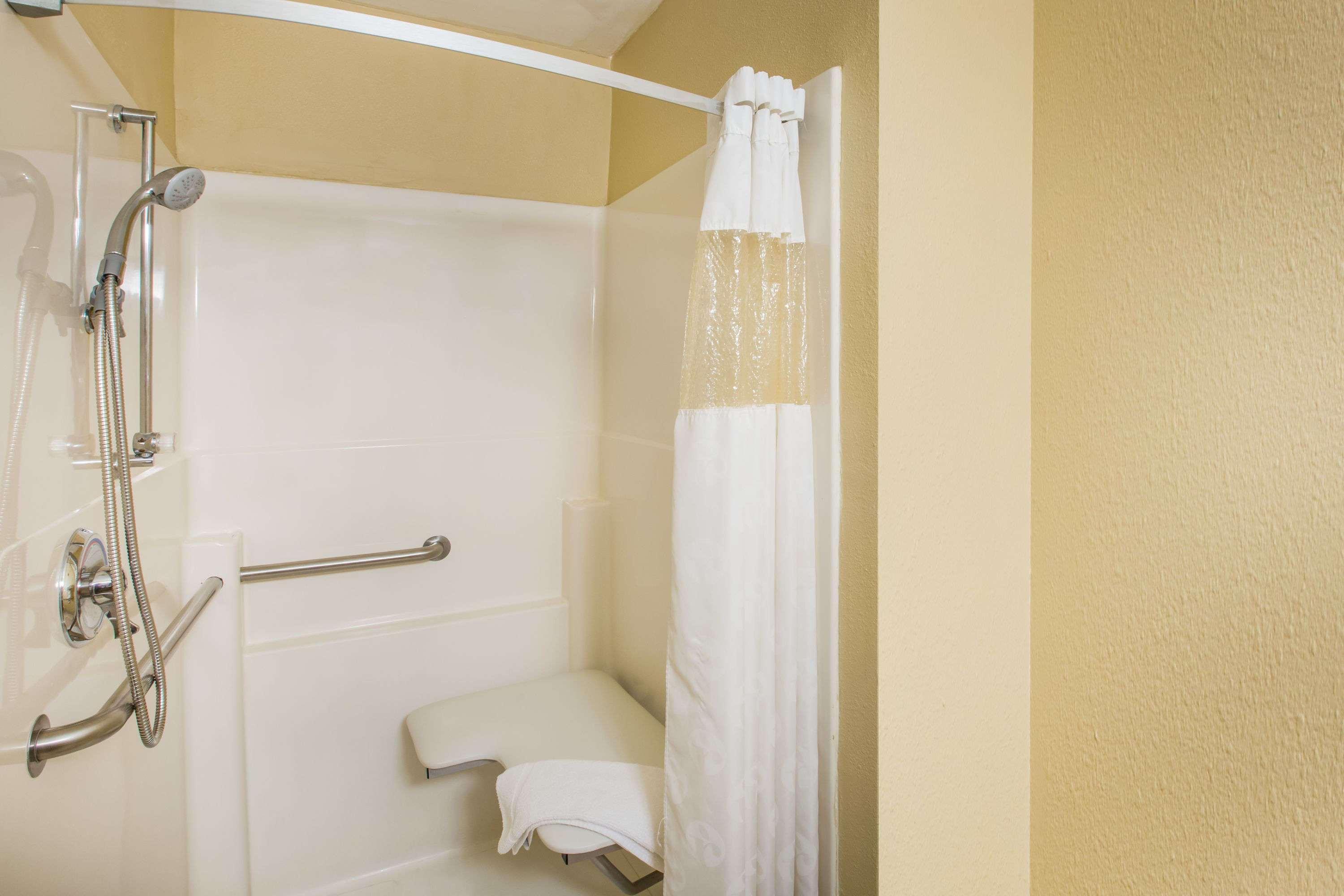 Ramada By Wyndham Sioux Falls Ngoại thất bức ảnh